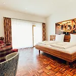 Hotel Hornstein - Weingut, Vinothek & Gastronomie Nonnenhorn