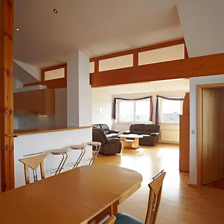 Otel Hornstein - Weingut, Vinothek & Gastronomie *